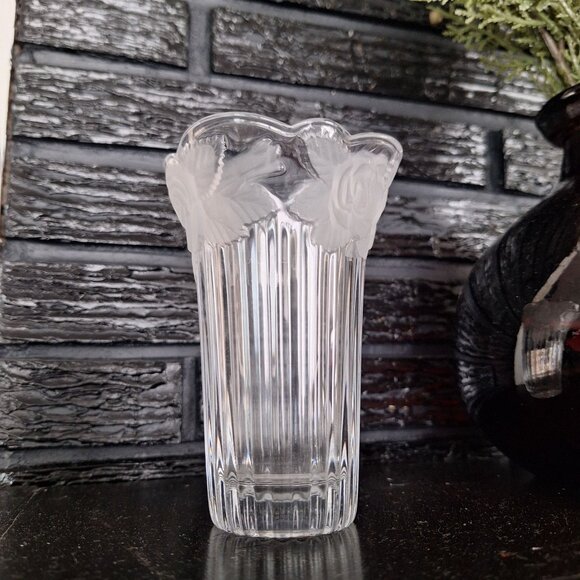 Studio Nova Japan Etched Crystal Pair Floral Vase Set Of 2 Matching Vintage - Picture 10 of 13